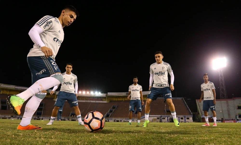 Preparado at&eacute; nos bastidores, Palmeiras encara Jorge Wilstermann na Bol&iacute;via
