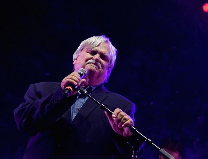 M&uacute;sico Bruce Hampton morre no palco durante show