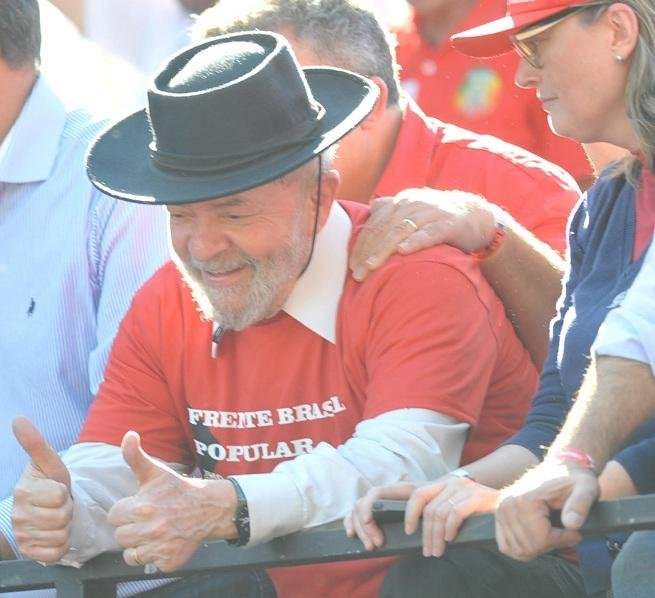Lula &eacute; dispensado de comparecer a depoimentos das 87 testemunhas de defesa