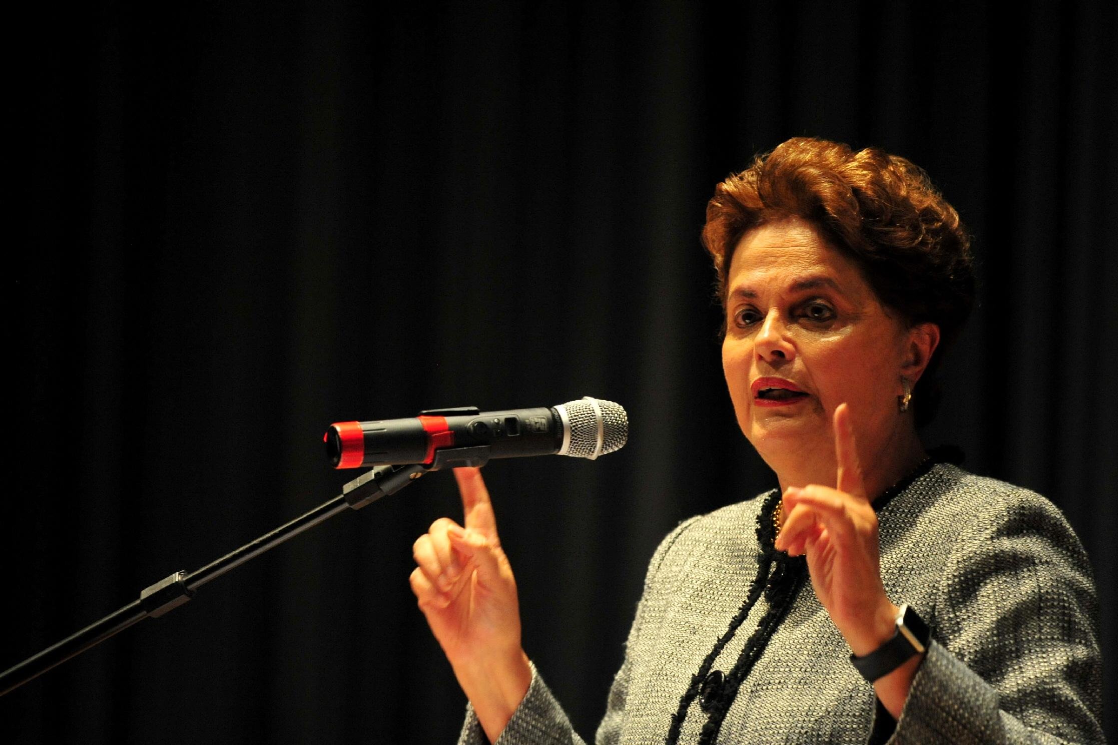 Ex-presidente considera altera&ccedil;&otilde;es trabalhistas propostas pela base do governo "uma selvageria"