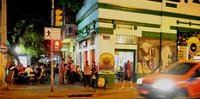 Ruas da Cidade Baixa trazem caminhos cheios de contradições em Porto Alegre