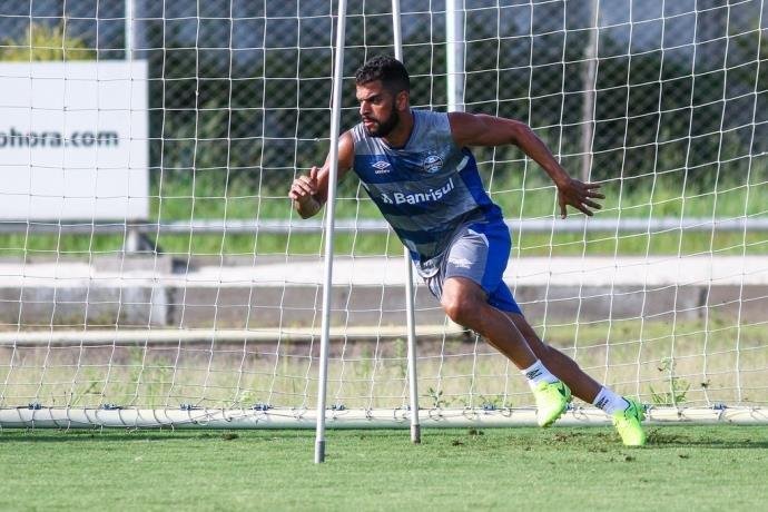 Escala&ccedil;&atilde;o contra o Botafogo, na estreia do Brasileir&atilde;o, ainda &eacute; d&uacute;vida