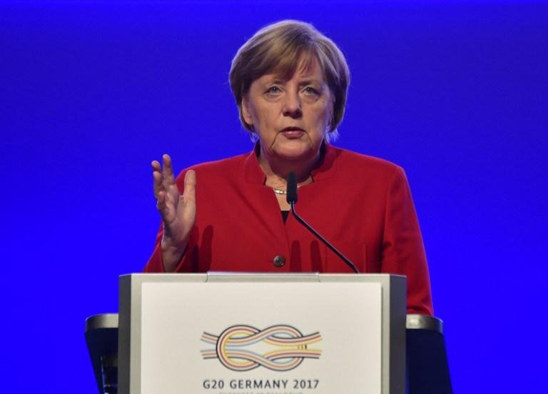 Partido de Merkel vence elei&ccedil;&otilde;es regionais na Alemanha