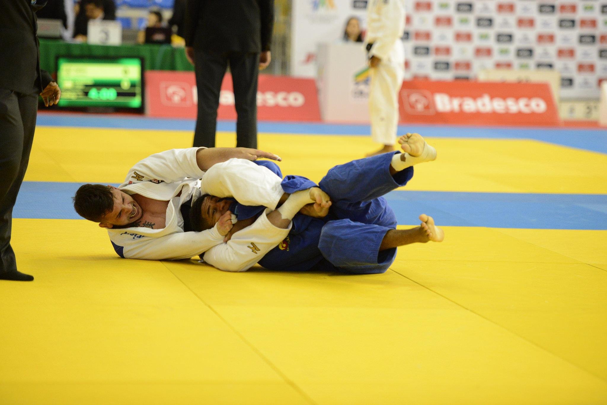 Daniel Cargnin foi campe&atilde;o da categoria meio-leve