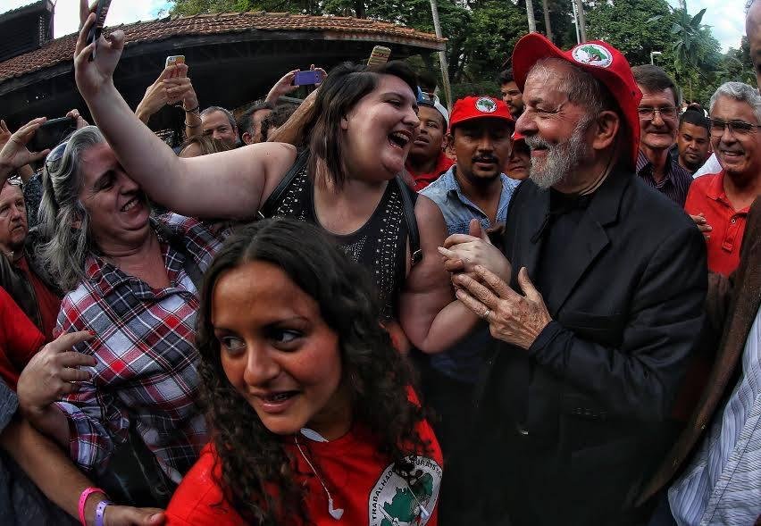 Defesa de Lula quer receber os mesmos documentos que a acusa&ccedil;&atilde;o teve acesso e mais tempo para analis&aacute;-los