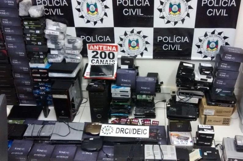 Opera&ccedil;&atilde;o desarticula esquema que desviava sinal de TV por assinatura