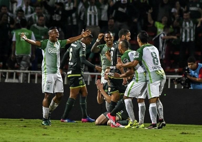 Colombianos dominaram as a&ccedil;&otilde;es dentro de campo