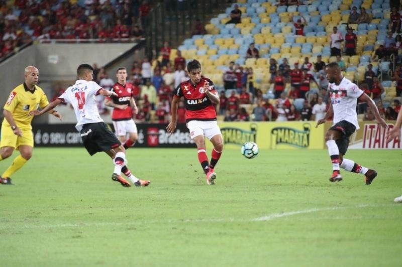 Com time reserva, Flamengo empata sem gols com Atl&eacute;tico-GO