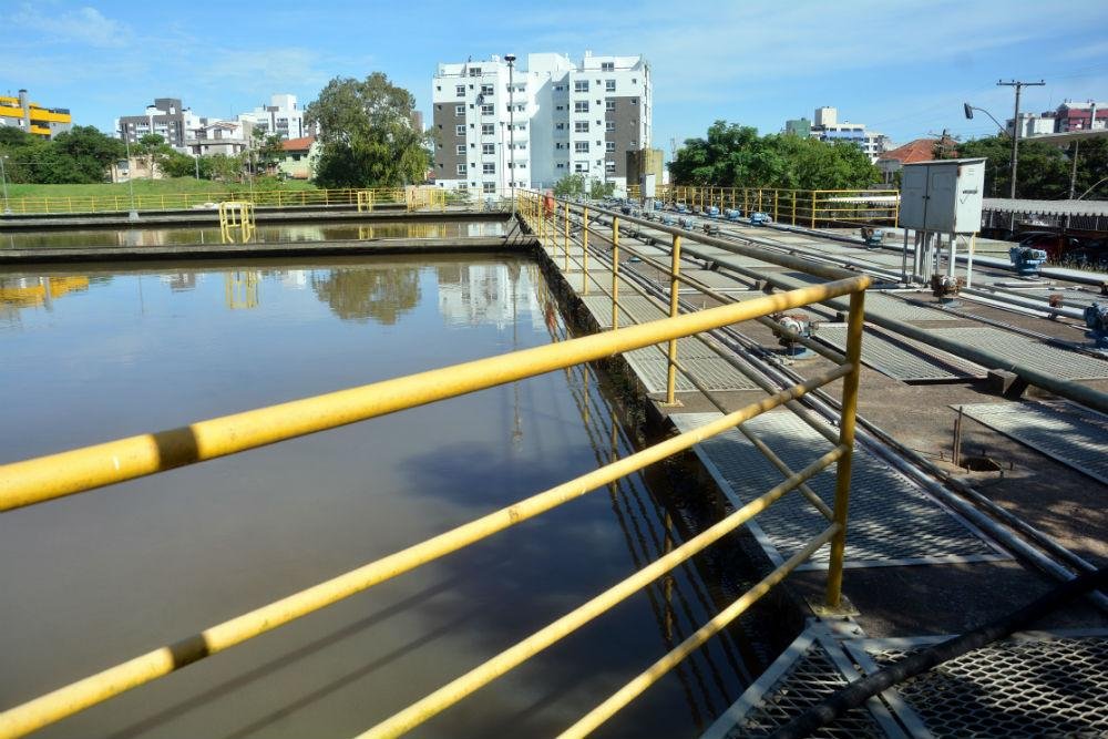 Disjuntor queimado interrompeu fornecimento de &aacute;gua em 14 bairros de Porto Alegre