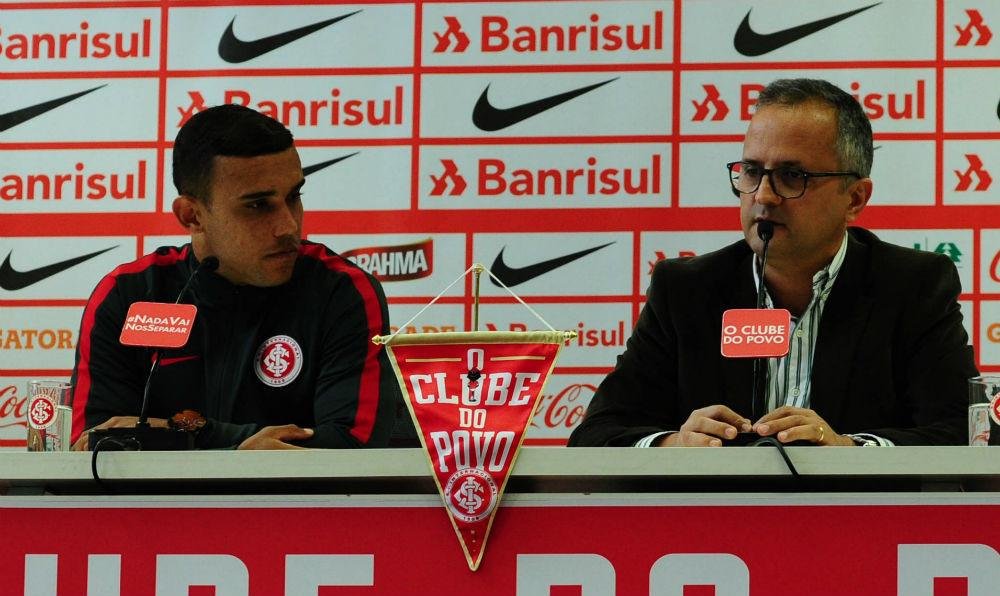 Pottker est&aacute; inscrito na CBF, mas depende do STJD para fazer a estreia na S&eacute;rie B