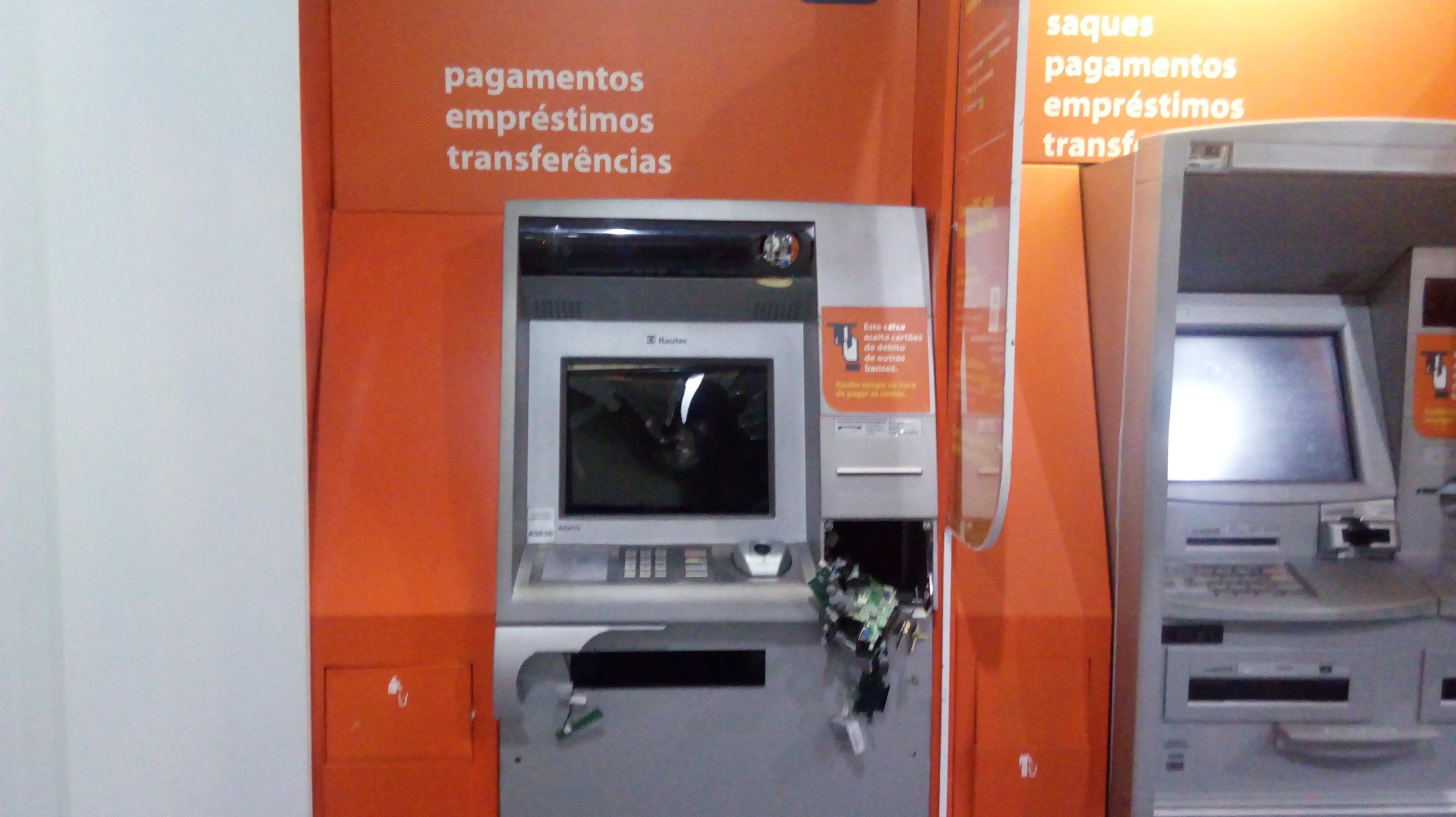 A&ccedil;&atilde;o ocorreu no banco Ita&uacute;, localizada na rua Uruguai, no Centro