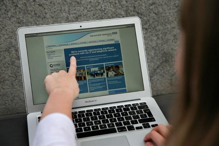 V&aacute;rios hospitais brit&acirc;nicos foram atingidos na sexta-feira pelo ciberataque