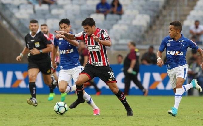 &Aacute;bila marcou o &uacute;nico gol da partida, disputada no Mineir&atilde;o