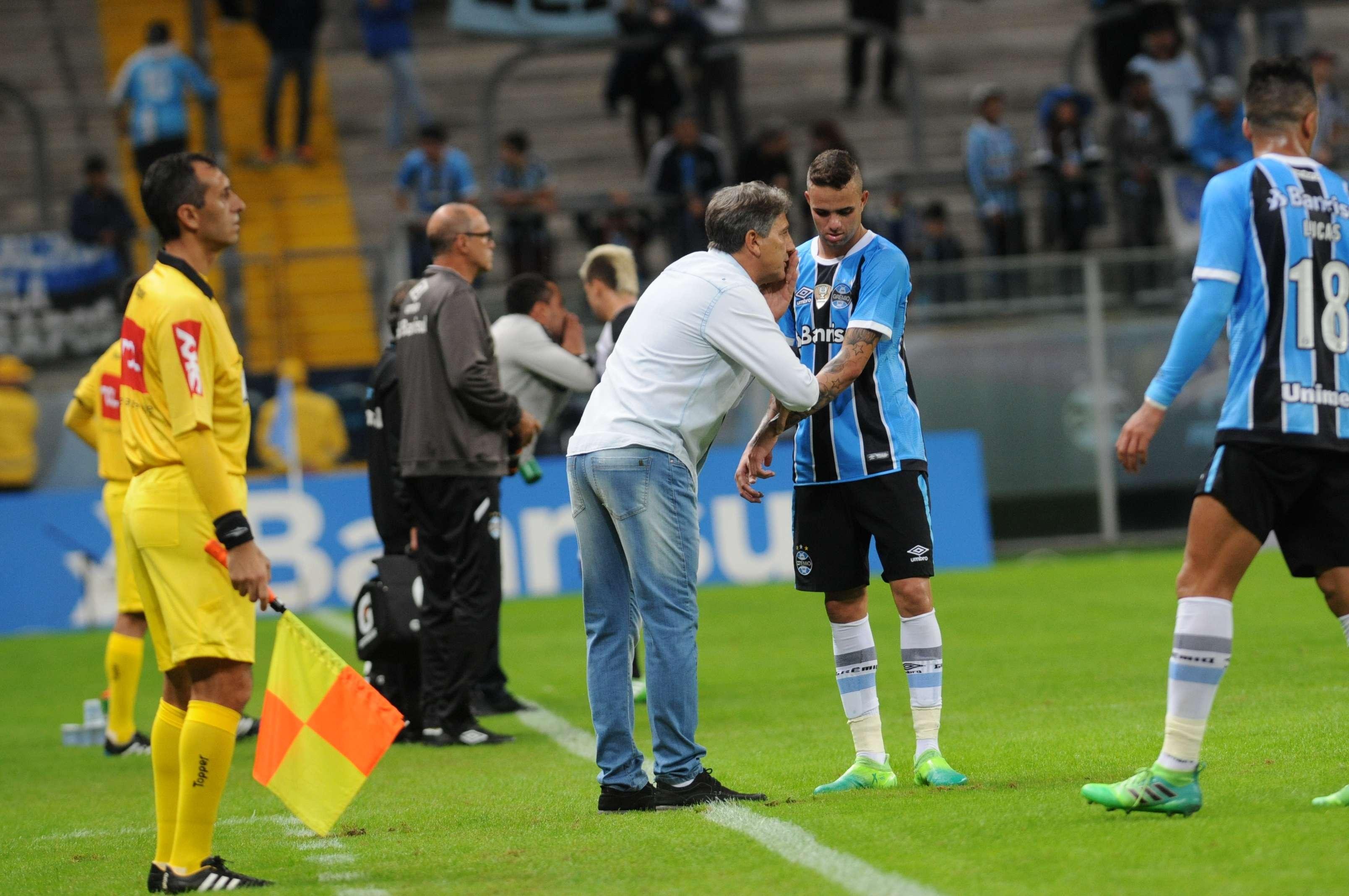 T&eacute;cnico elogiou atua&ccedil;&atilde;o de Ramiro e defendeu participa&ccedil;&atilde;o de Luan