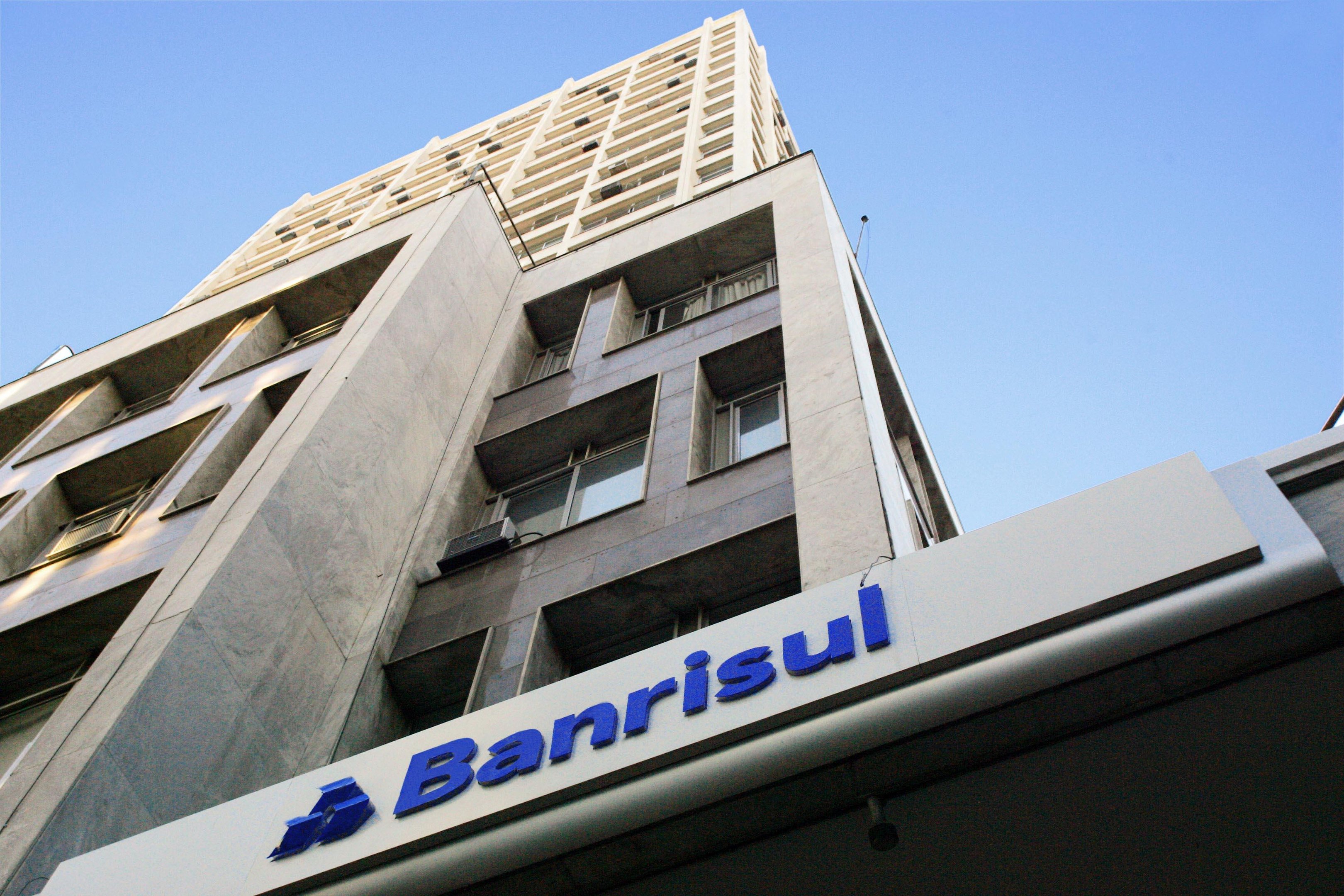 Banrisul registra lucro l&iacute;quido de R$ 128,5 milh&otilde;es no 1&ordm; trimestre de 2017