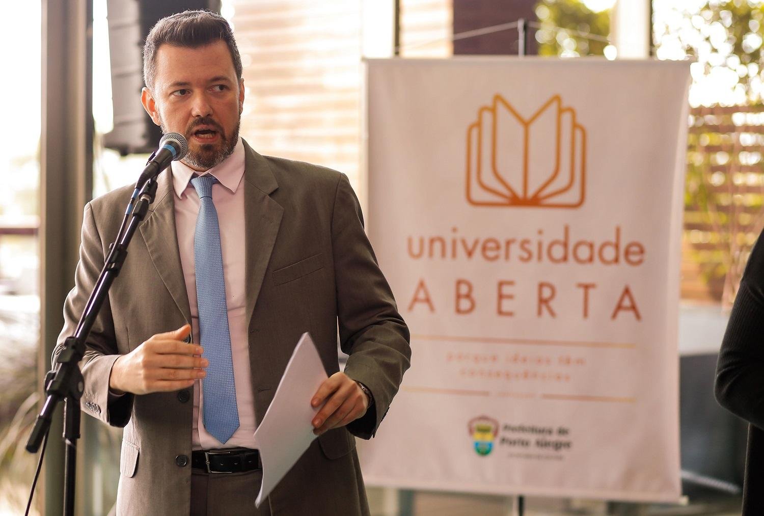 Secret&aacute;rio-adjunto da Cultura, Eduardo Wolf, apresentou a iniciativa