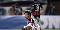 Rubro-negro carioca perdeu de virada para o San Lorenzo com gol aos 47 do segundo tempo