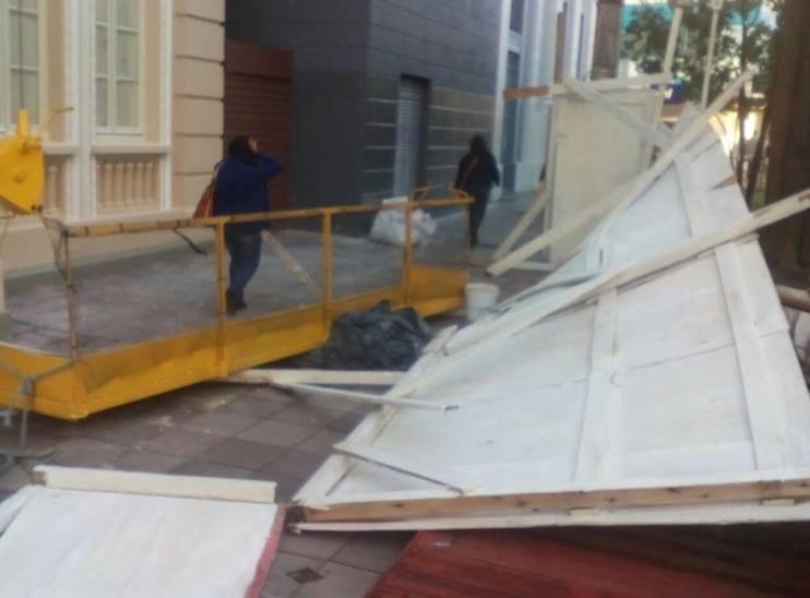 Temporal causa destelhamento e falta de luz em Santa Maria