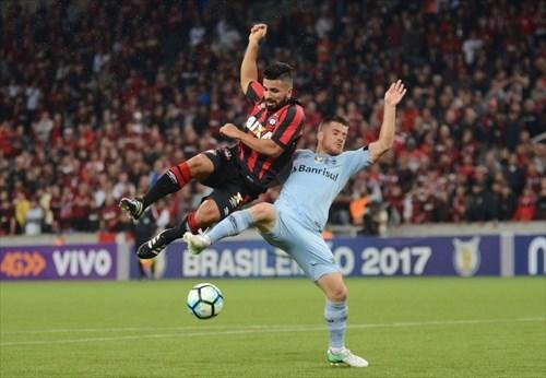 Ramiro deu os passes dos dois gols da partida na Arena da Baixada