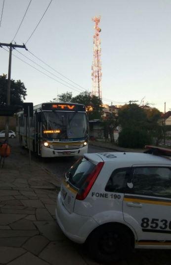Troca de tiros foi registrada na Vila Buraco Quente e alterou rotina dos coletivos da 195-TV