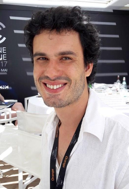Longa-metragem foi realizado pelo diretor Fellipe Barbosa que reconstruiu atrav&eacute;s de registros os &uacute;ltimos dias de Gabriel na &Aacute;frica