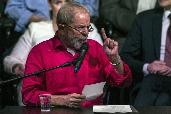 Ex-presidente &eacute; acusado por tr&aacute;fico de influ&ecirc;ncia, lavagem de dinheiro e organiza&ccedil;&atilde;o criminosa