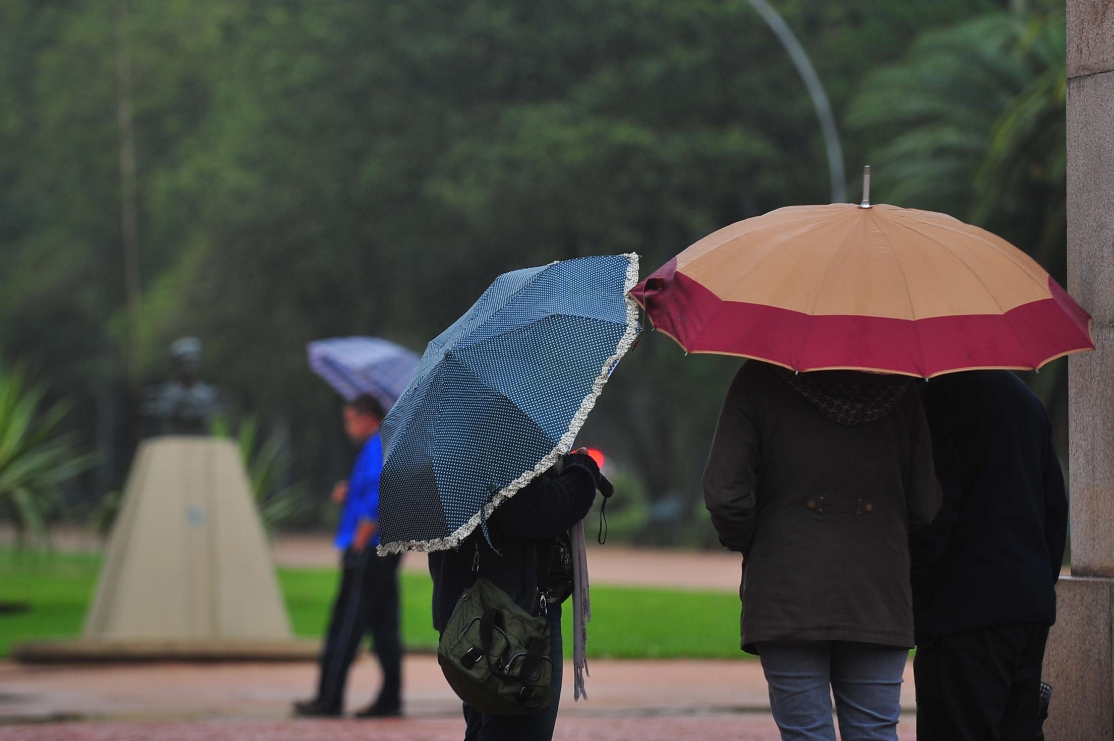 RS ter&aacute; chuva em v&aacute;rias regi&otilde;es nesta ter&ccedil;a-feira 