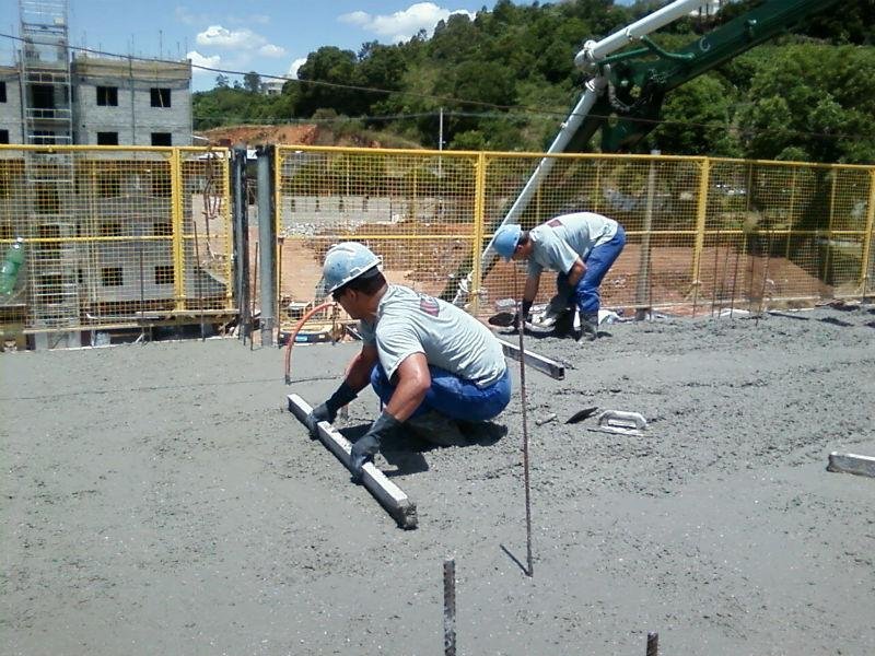 Homens com mais de 40 anos s&atilde;o maioria no setor da constru&ccedil;&atilde;o, diz FEE