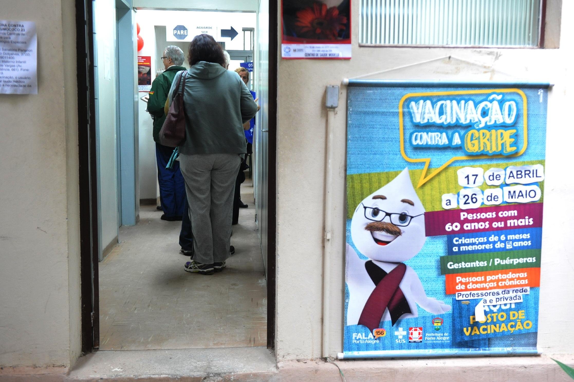 Nenhum grupo priorit&aacute;rio atingiu a meta de vacina&ccedil;&atilde;o de 90%