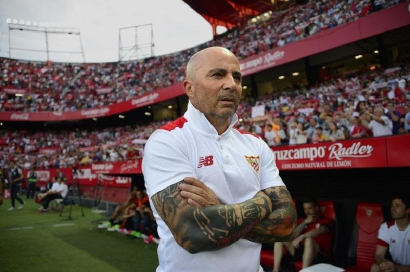 Jorge Sampaoli chega a Buenos Aires para assumir a sele&ccedil;&atilde;o da Argentina