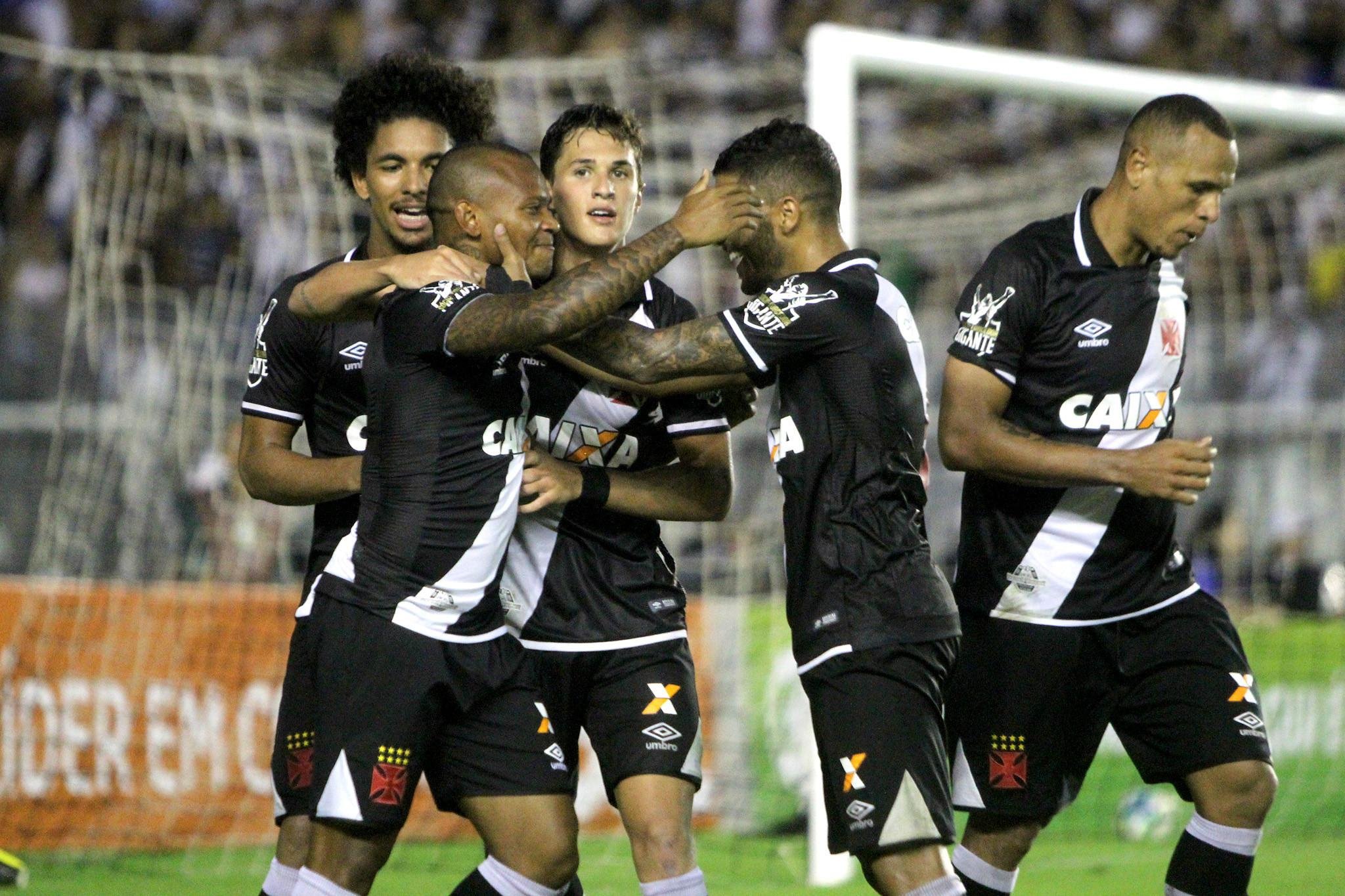 Nen&ecirc; marca nos acr&eacute;scimos e Vasco vence Fluminense em S&atilde;o Janu&aacute;rio