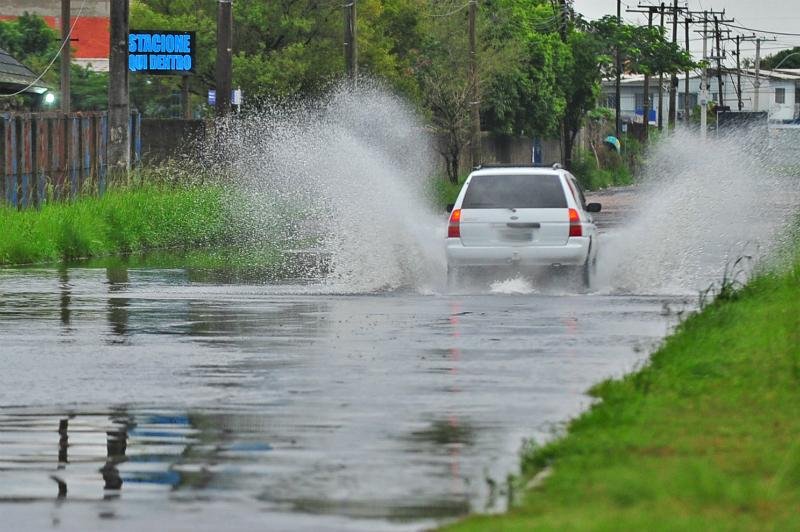 Chuvas causam transtornos em 48 cidades ga&uacute;chas 