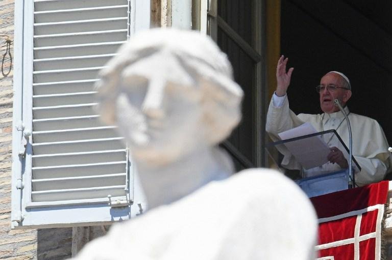 Papa fez ora&ccedil;&atilde;o para milhares de pessoas na manh&atilde; deste domingo