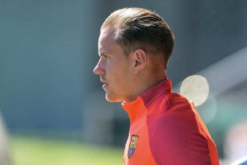 Ter Stegen renova com Barcelona at&eacute; 2022
