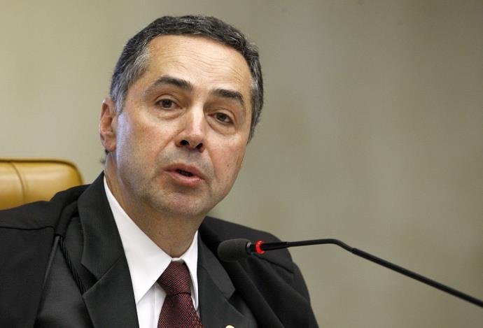 Para Barroso, impeachment de Dilma deixou cicatriz e dividiu o Pa&iacute;s 
