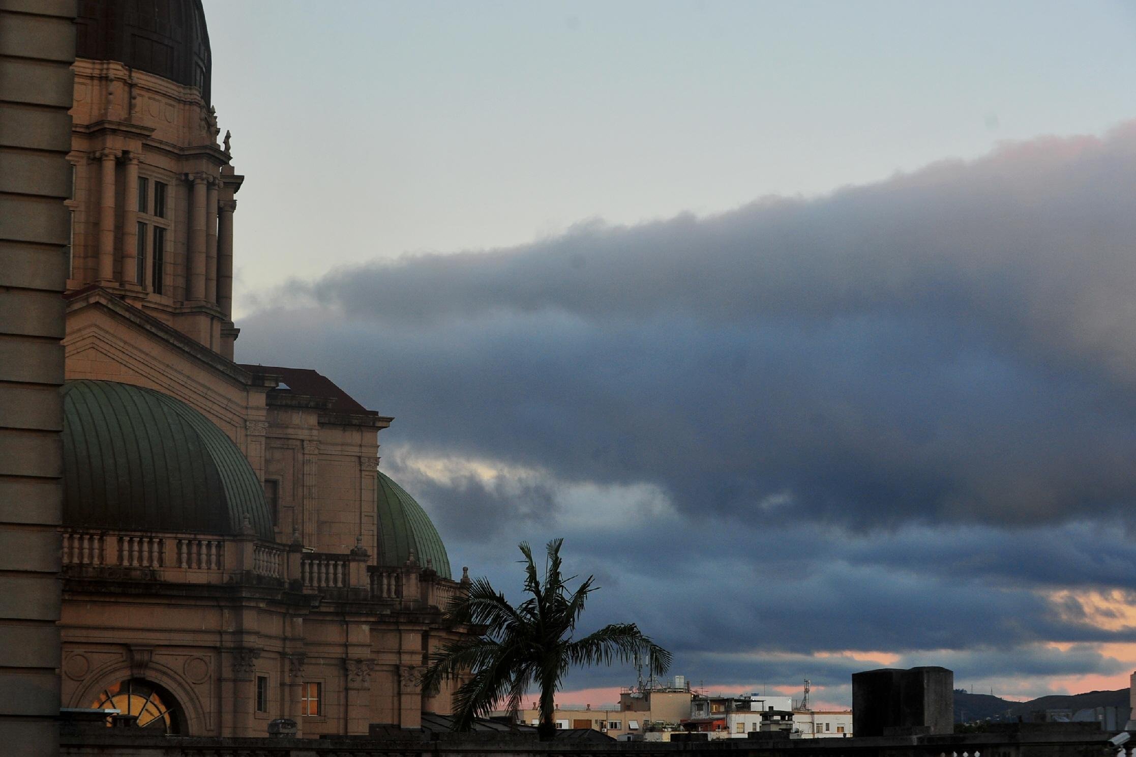 Ter&ccedil;a-feira ser&aacute; de muitas nuvens no RS