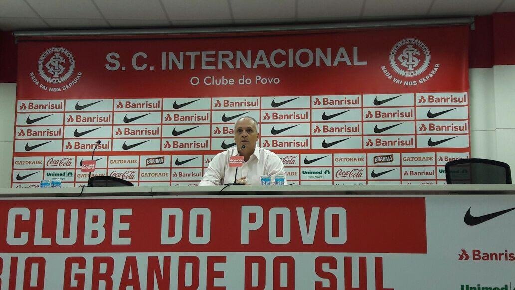 Presidente do Inter elogiou o crescimento da carreira do novo treinador colorado