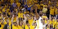 Warriors atropelam Cavaliers no primeiro jogo das finais da NBA	