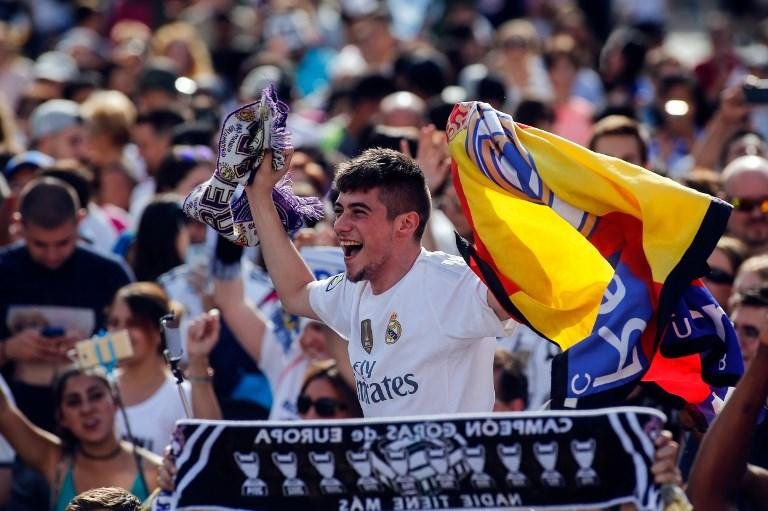 Madridistas se reuniram na Plaza de Cibeles e na Puerta do Sol, no centro de Madri