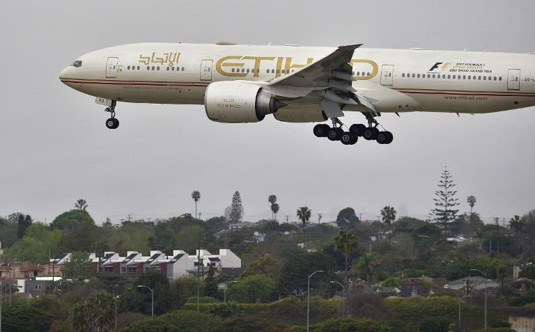 Companhias a&eacute;reas do Golfo suspendem voos com destino ou origem no Catar