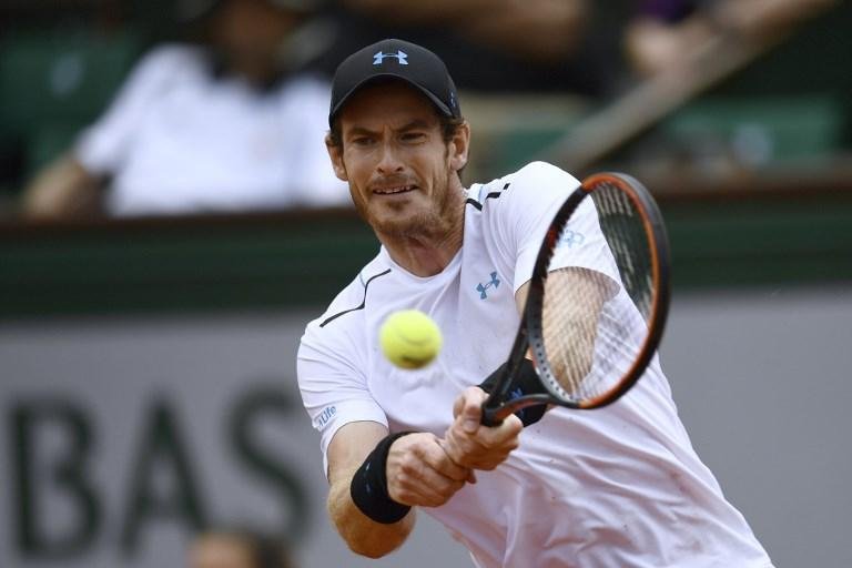 Andy Murray homenageia v&iacute;timas dos atentados na Inglaterra 