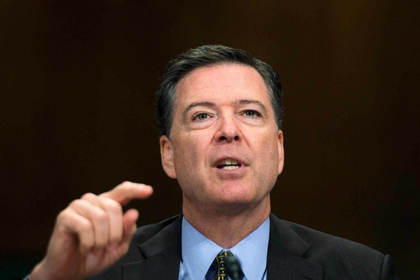 Ex-diretor do FBI afirma que Trump pediu para abandonar investiga&ccedil;&atilde;o de assessor