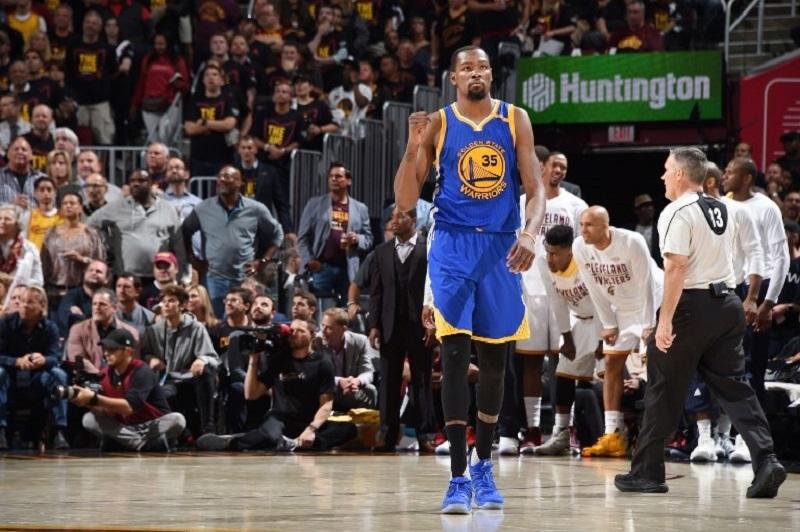 Kevin Durant foi o destaque da partida nessa quarta-feira
