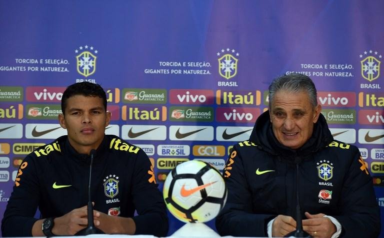 Brasil ter&aacute; retorno de Thiago Silva contra a Argentina