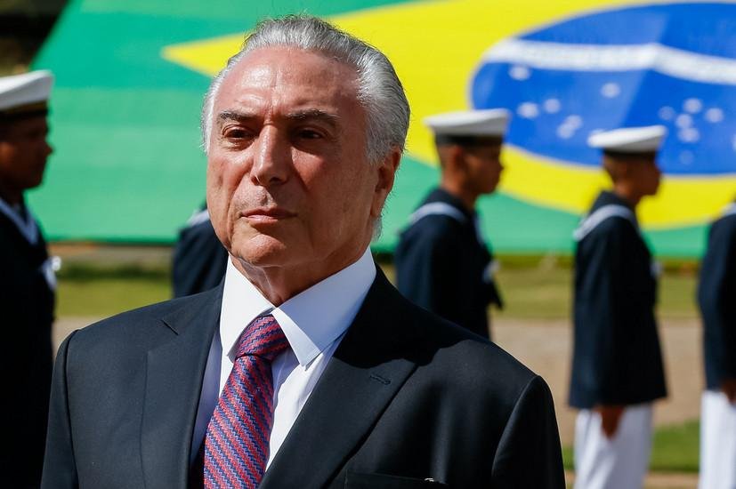 Porta-voz do presidente salientou que institui&ccedil;&otilde;es "continuam a garantir bom funcionamento da democracia"