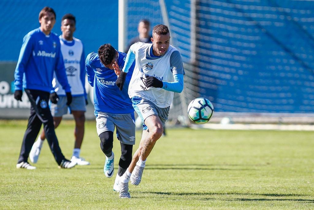 Gr&ecirc;mio mant&eacute;m mist&eacute;rio na equipe que enfrenta Bahia 