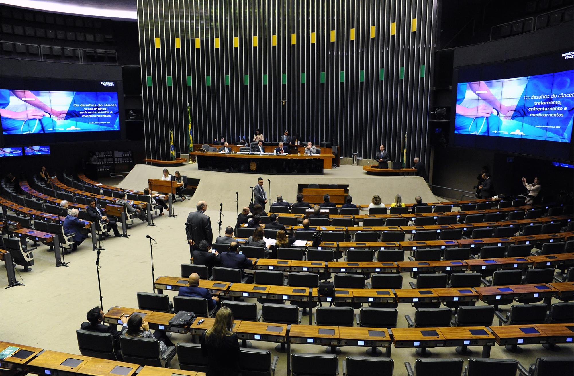  C&acirc;mara pode votar esta semana projeto que libera capital estrangeiro na avia&ccedil;&atilde;o