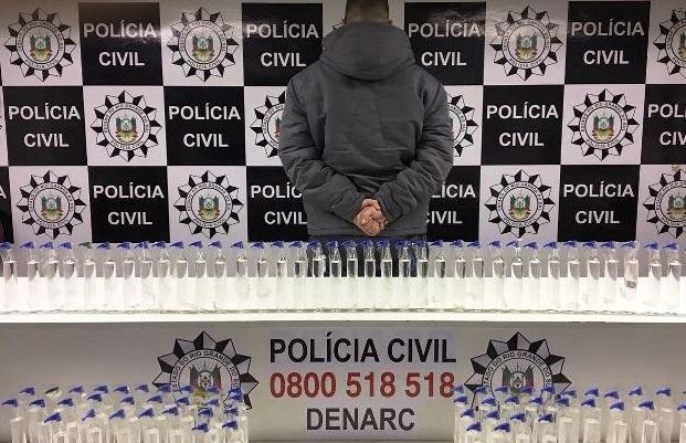 Cem tubos de lan&ccedil;a perfume s&atilde;o apreendidos em Canoas 