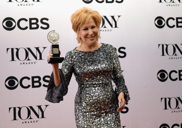 Bette Midler vence o Tony