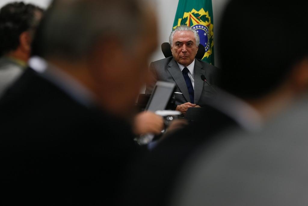 Presidente ainda fez cr&iacute;ticas indiretas ao Judici&aacute;rio e afirmou n&atilde;o permitir "ilegalidades" de institui&ccedil;&otilde;es p&uacute;blicas